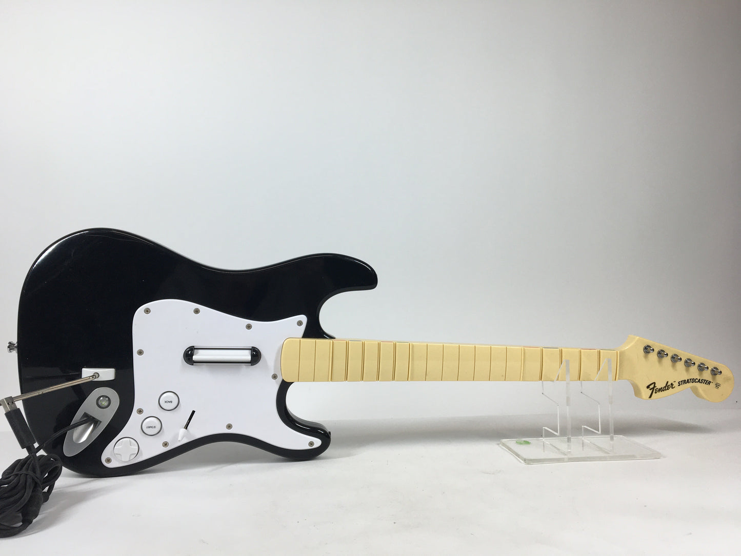 Xbox 360 Harmonix Fender Stratocaster Wired Guitar 822152