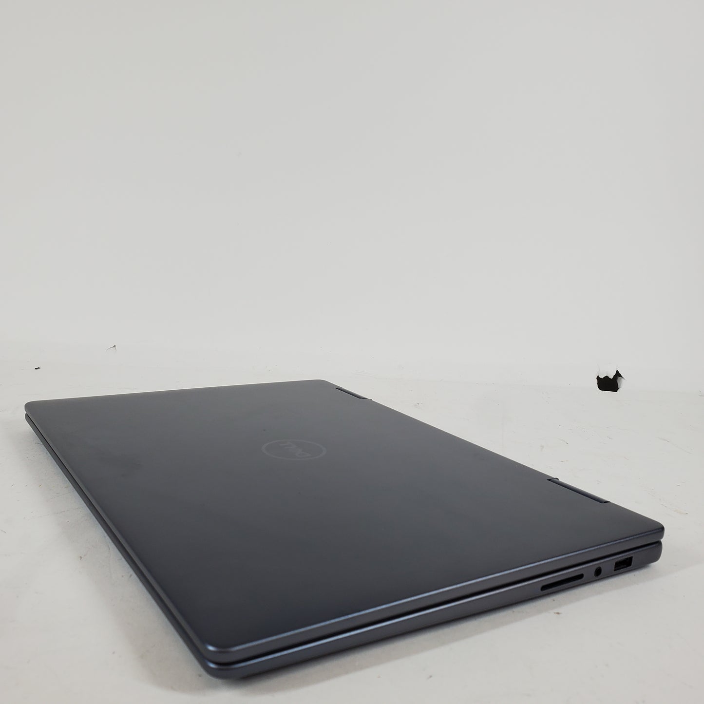 Dell Inspiron 14 7445 14" Ryzen 5 8640HS 3.5GHz 8GB RAM 512GB SSD