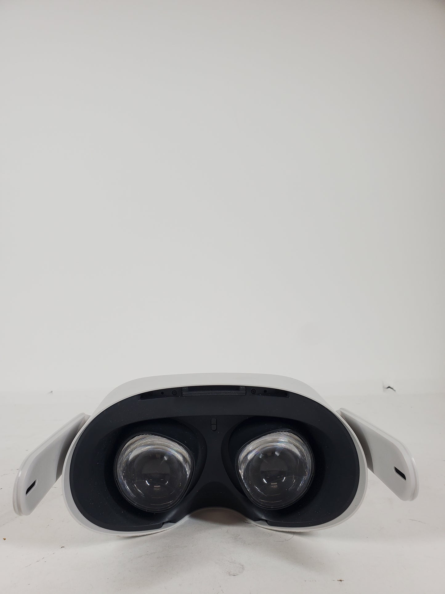 Meta Quest 2 256GB Standalone All-in-One VR Headset KW49CM