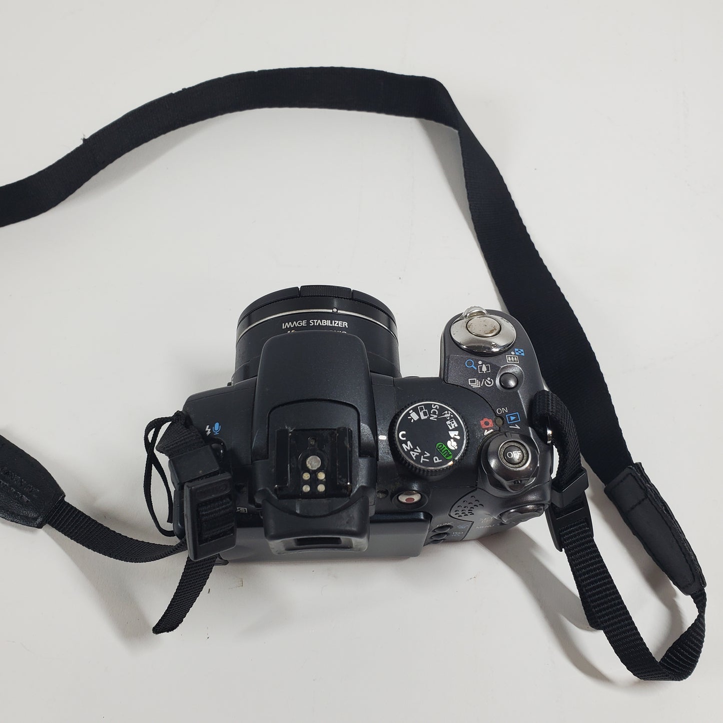 Canon Powershot S5IS 8.0MP Digital Point-And-Shoot Camera