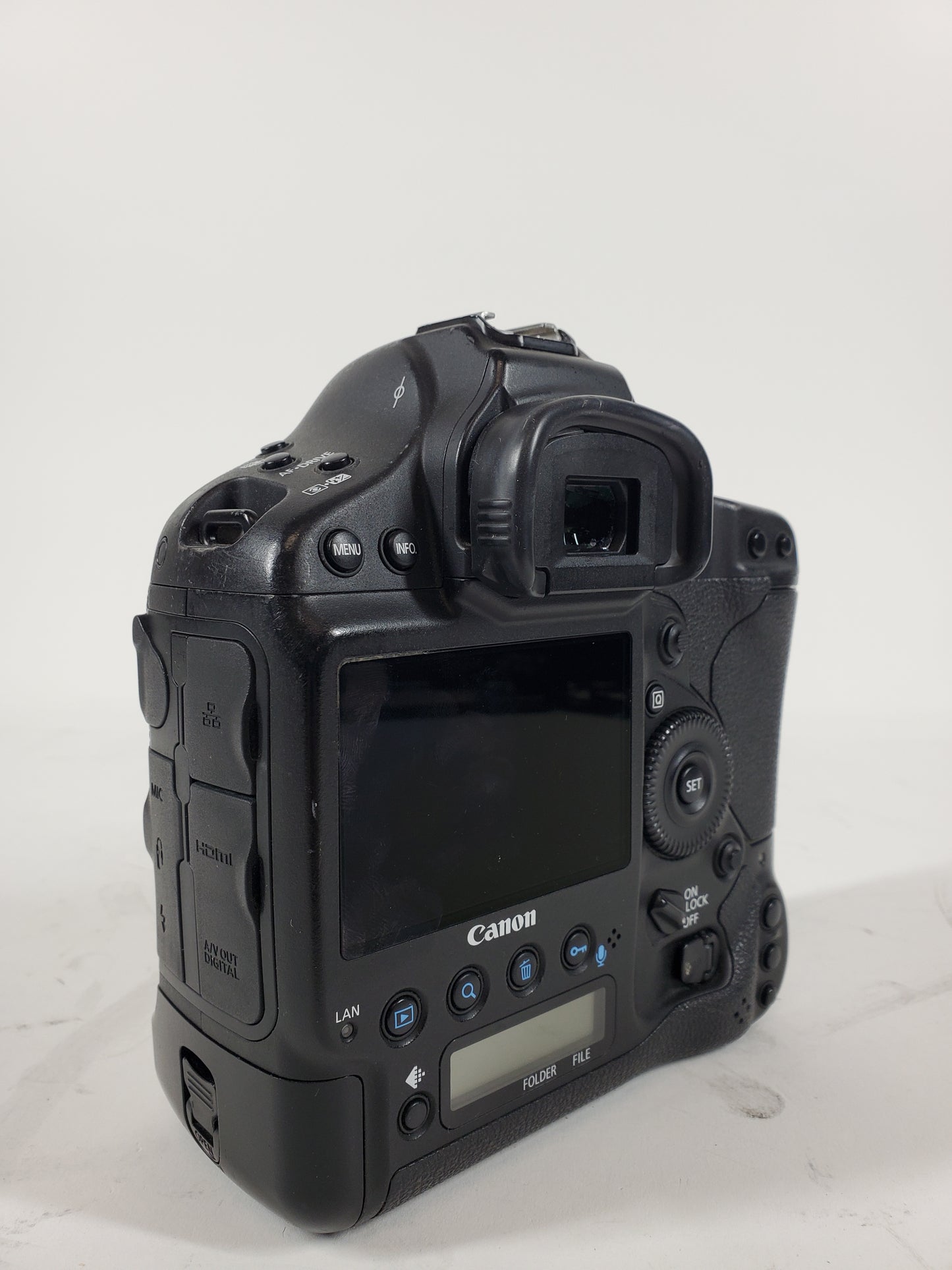 Canon EOS 1DX 18.1 Digital SLR DSLR Camera