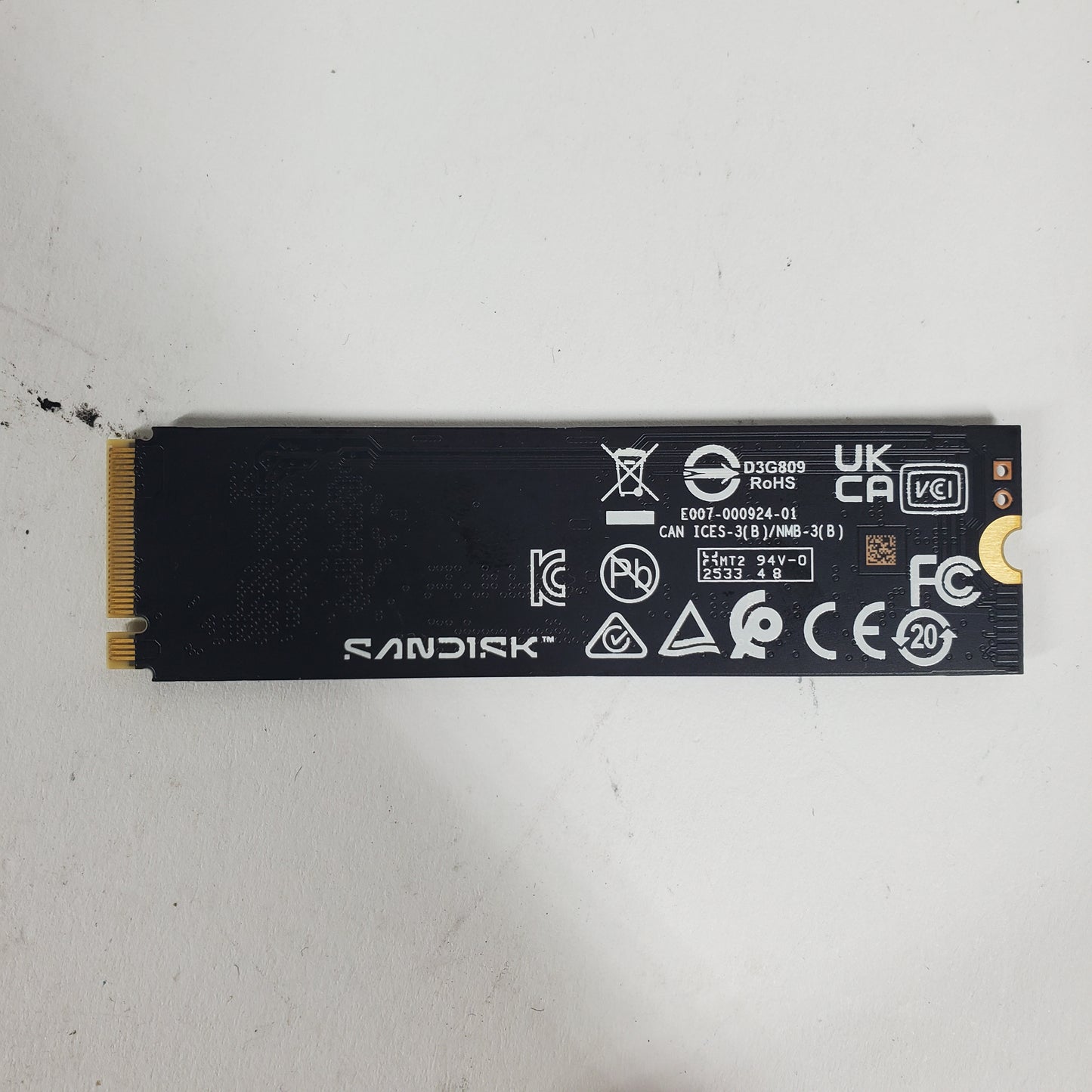 SanDisk 2280mm OPTIMUS GX PRO 4TB PCIe 5.0 x4 / NVMe SSD SDSP82400TAN