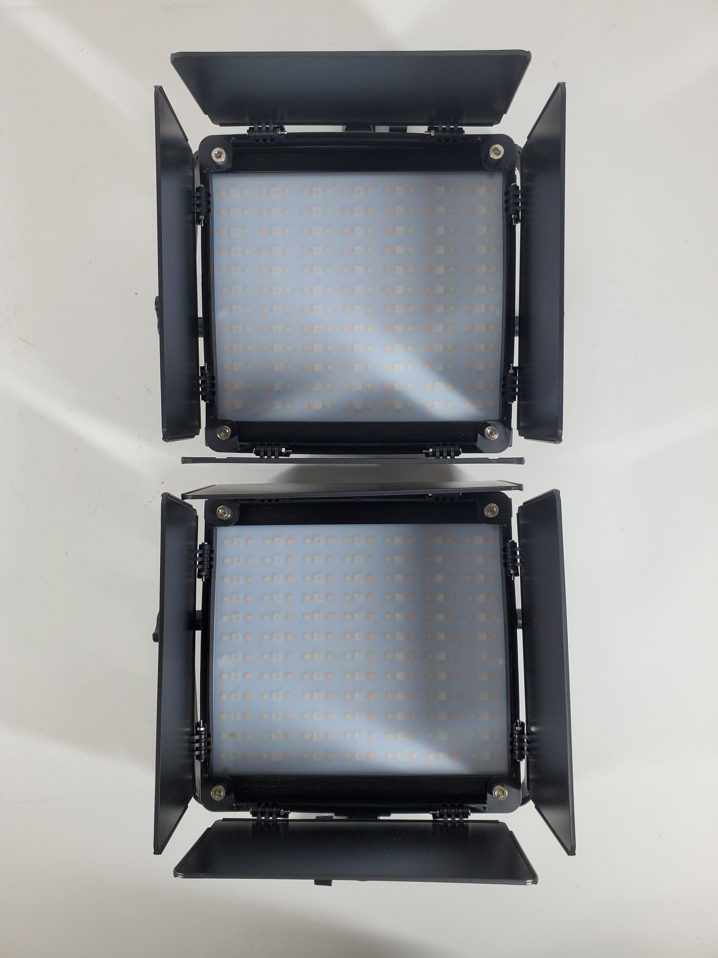 GVM 800D-RGB STUDIO LIGHTS