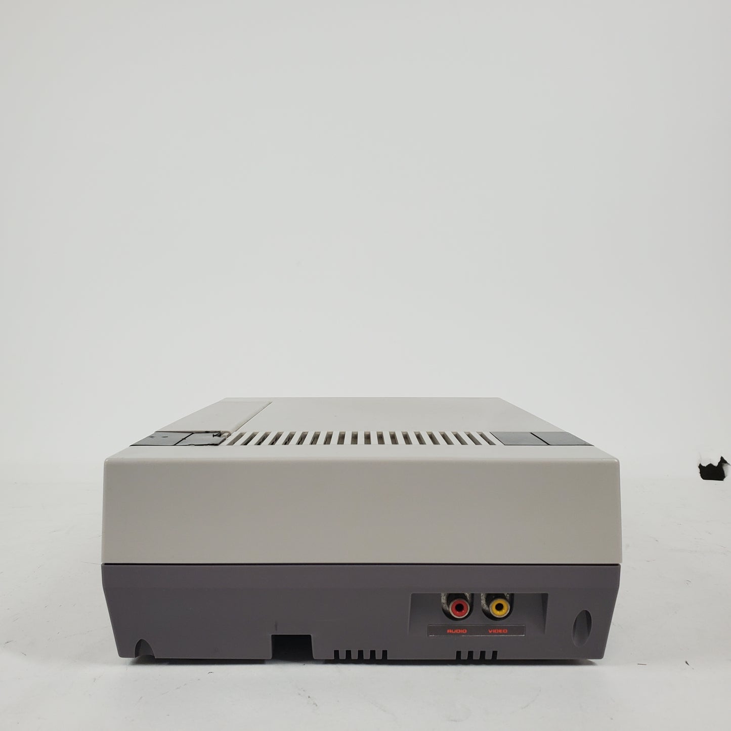 Nintendo Entertainment System NES Video Game Console NES-001 Gray