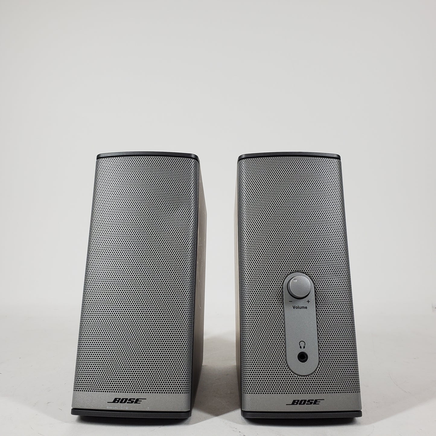 Bose Companion 2.0 Series II Multimedia Speaker System Gray AM298326