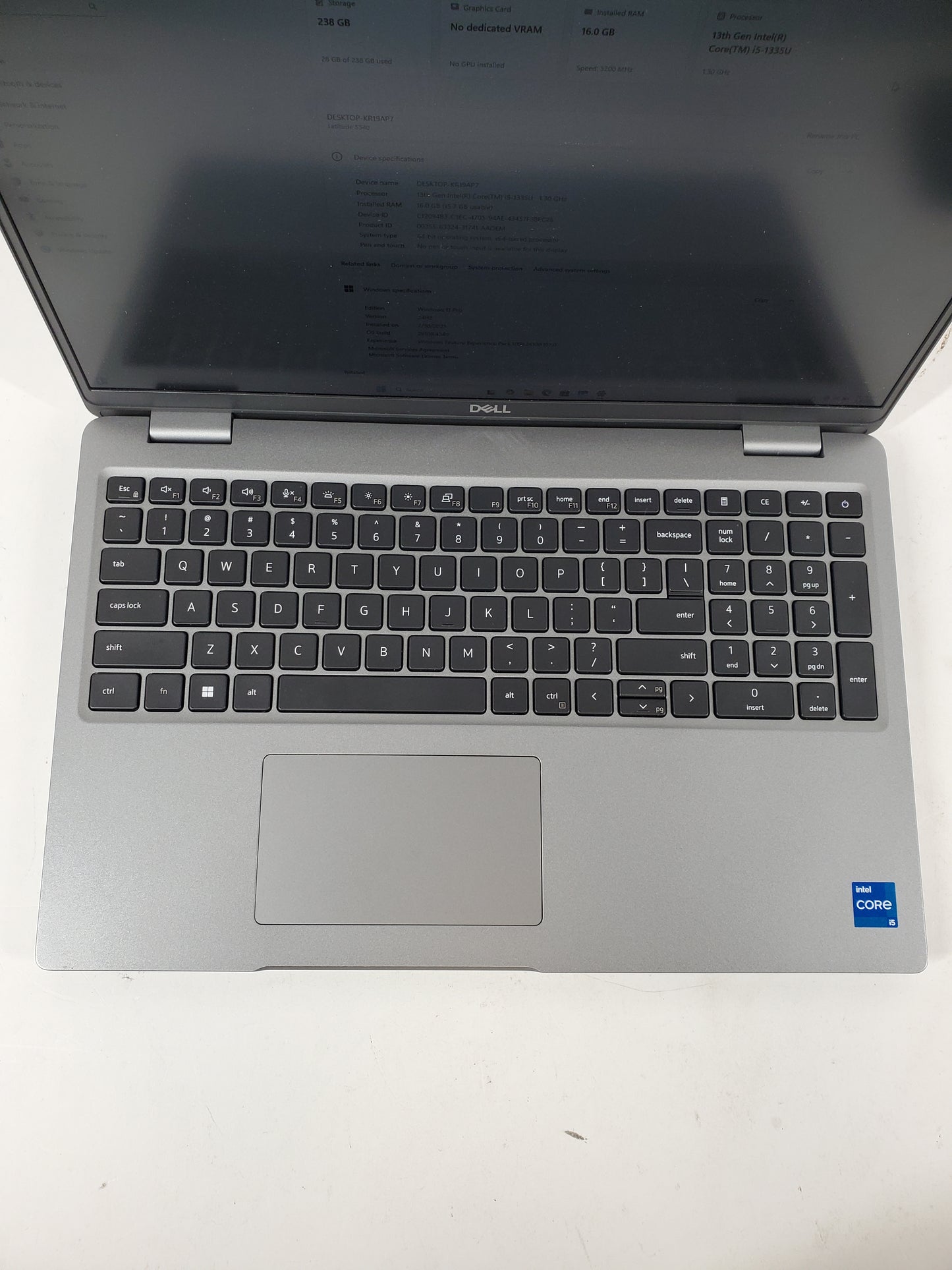 Dell Latitude 5540 P127F 15.6" i5-1335U 1.3GHz 16GB RAM 256GB SSD