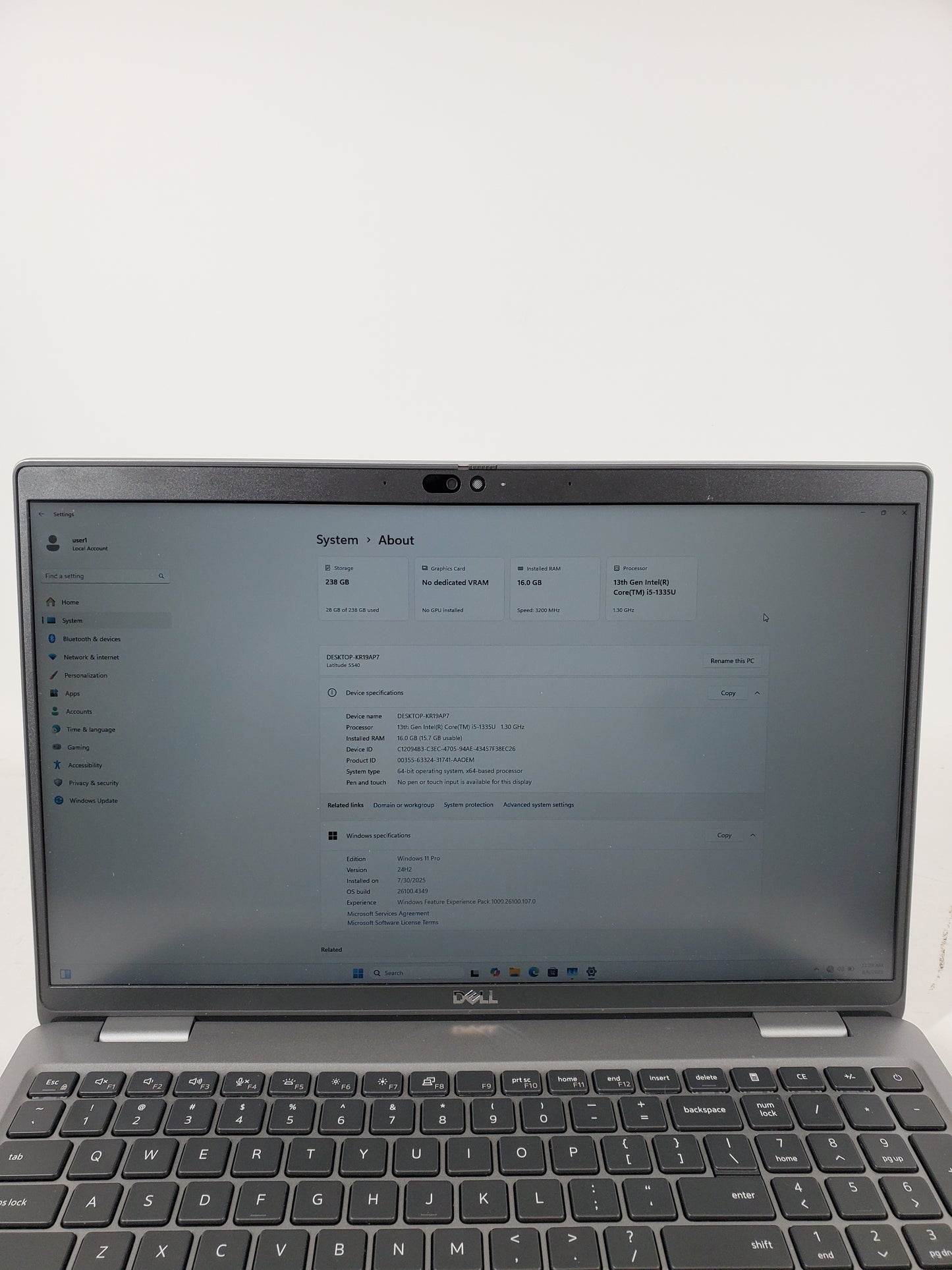 Dell Latitude 5540 P127F 15.6" i5-1335U 1.3GHz 16GB RAM 256GB SSD