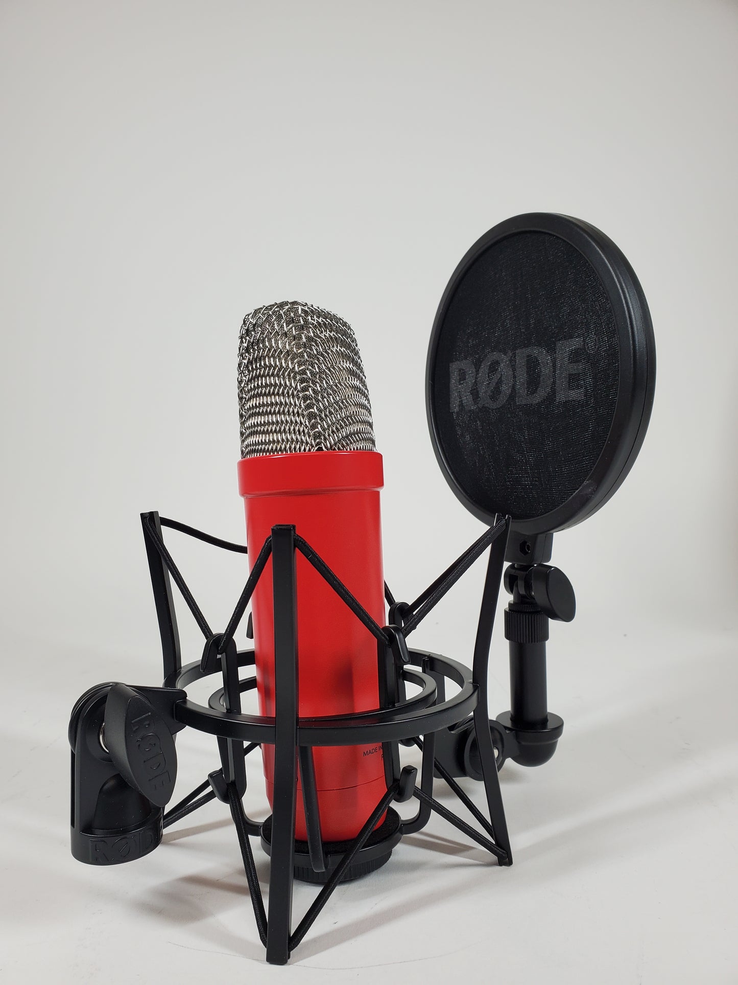 Rode NT1 20 Hz - 20 kHz Condenser Studio Microphone NT1
