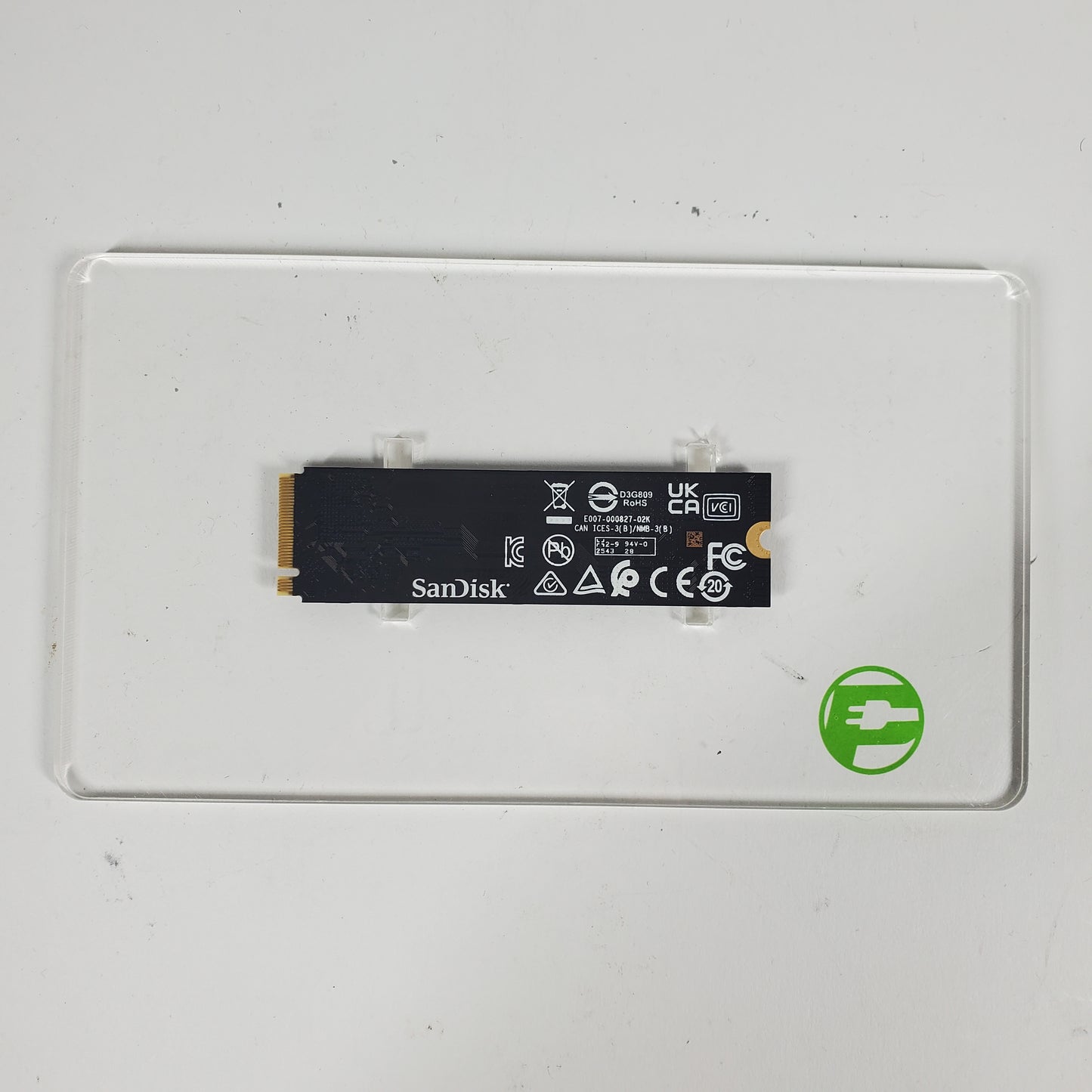 Western Digital WD 2280mm sn7100 2TB M.2 NVMe Gen 4.0 x 4 SSD WDS200T4X0E