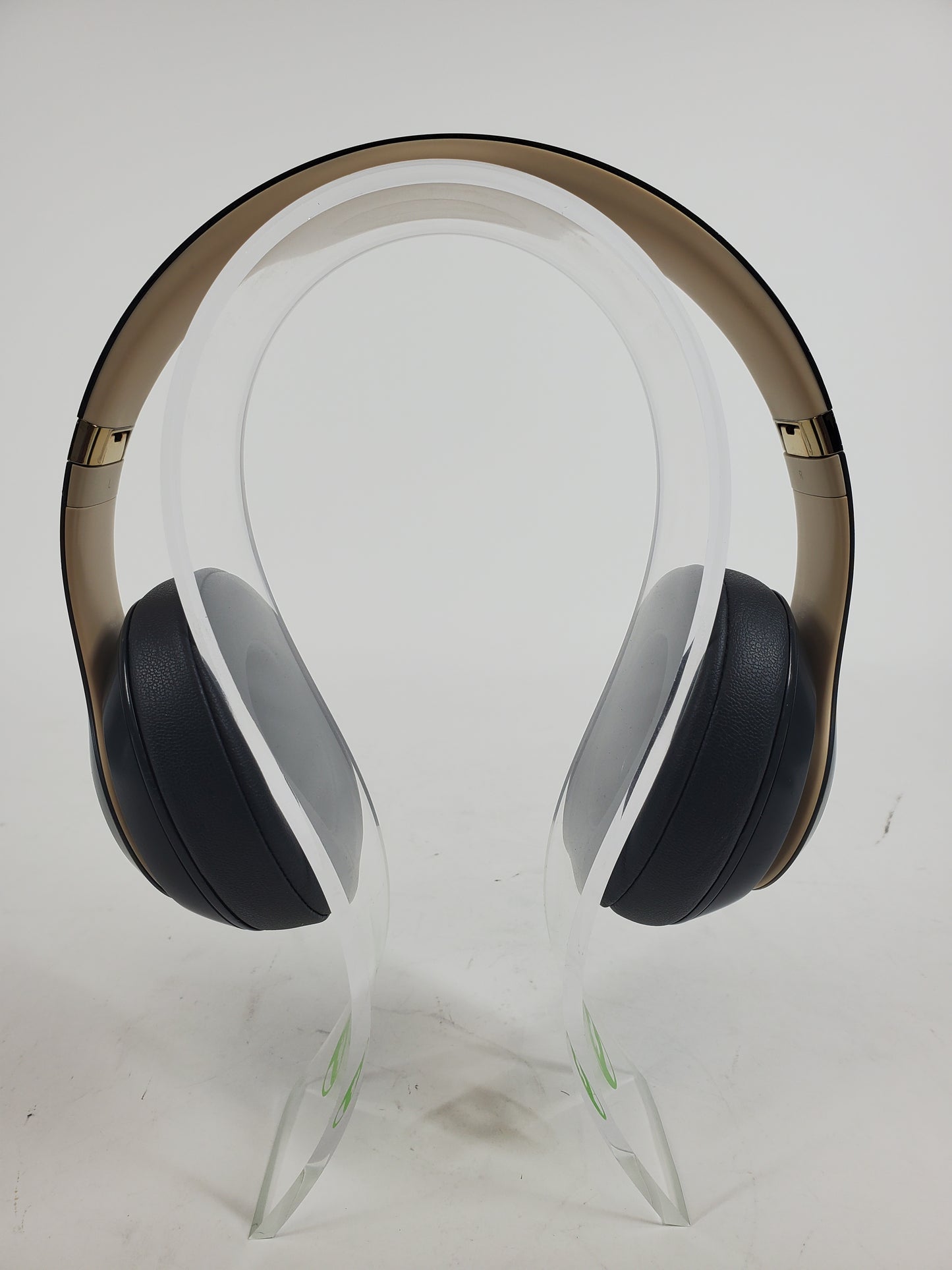 Beats Studio3 Wireless Over-Ear Bluetooth Headphones Black Gold A1941