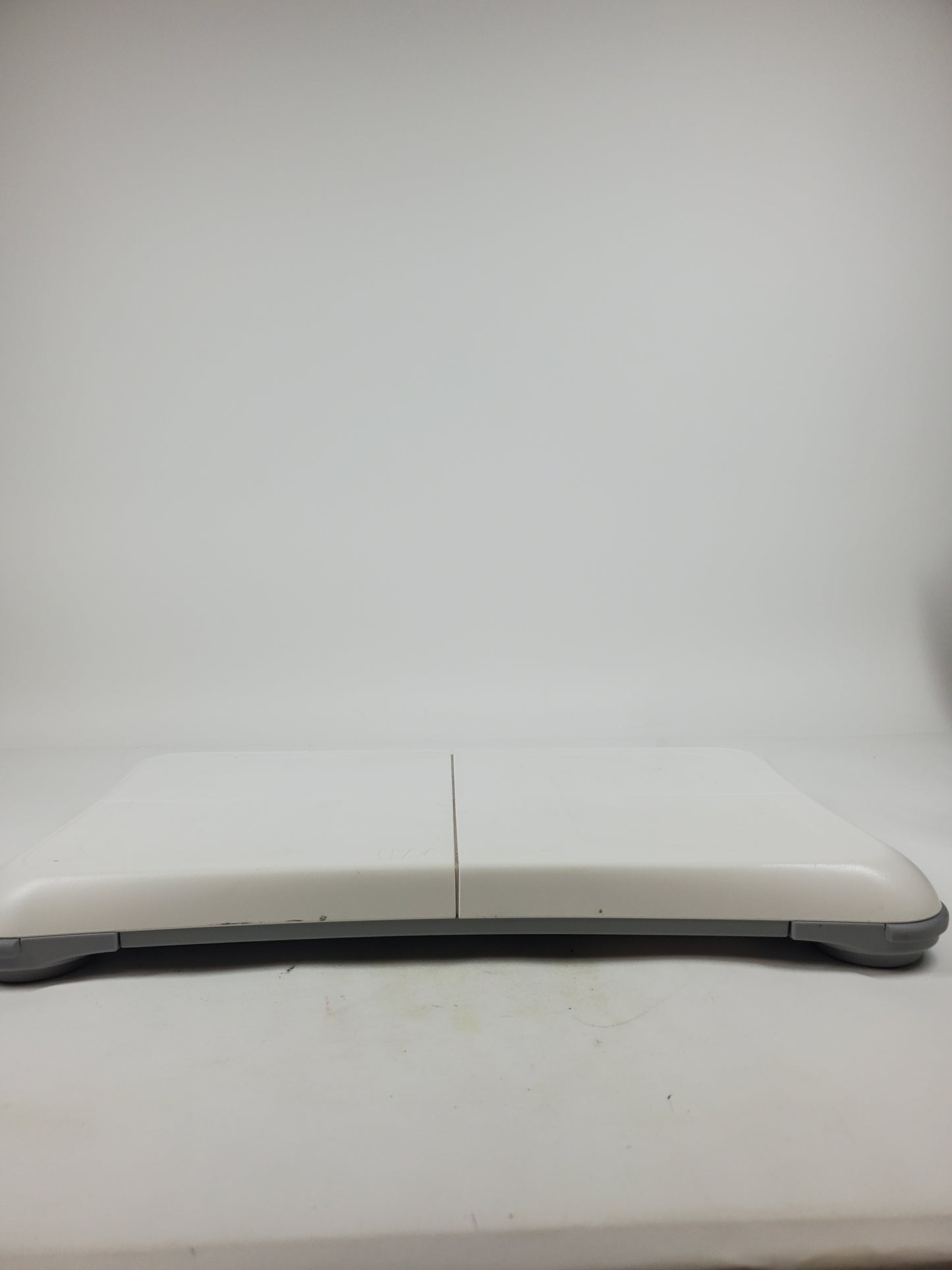 Broken Nintendo Wii Balance Board White RVL-021 Corroded Battery Compartment