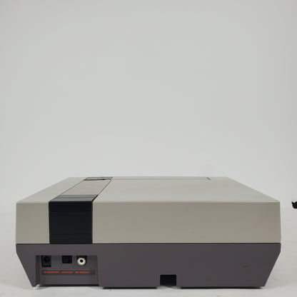 Nintendo Entertainment System NES Video Game Console NES-001 Gray