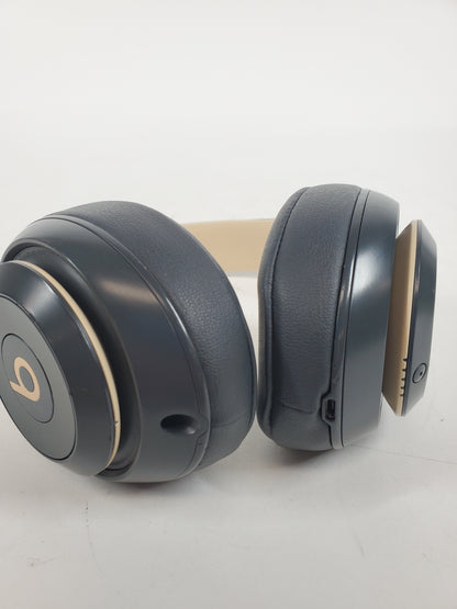 Beats Studio3 Wireless Over-Ear Bluetooth Headphones Black Gold A1941