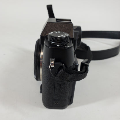 Fujifilm X-T30 FF210005 Mid-Range Mirrorless Interchangeable-Lens Digital Camera