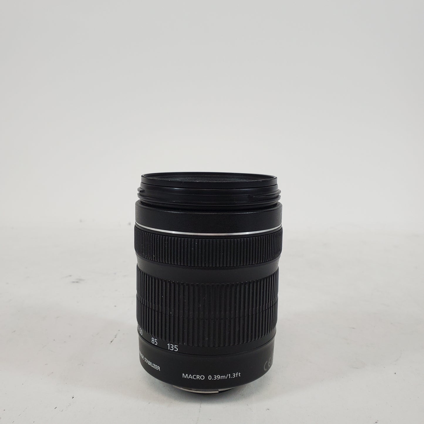 Canon EF-S 18-135mm f/3.5-5.6 IS STM 18-135mm f/3.5-5.6 IS STM READ