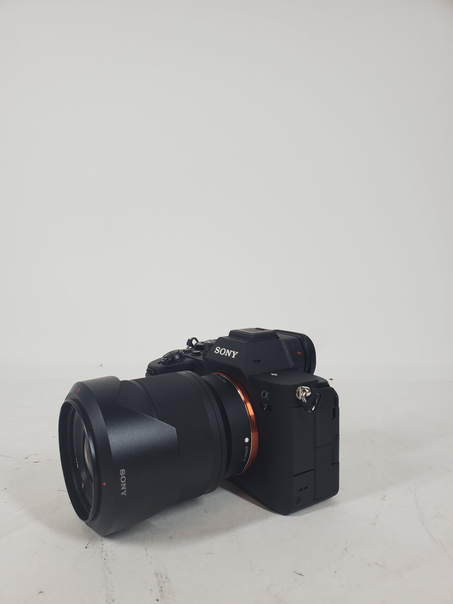 Sony Alpha 7 IV 33MP Digital SLR DSLR Camera 196 Shutter Count Camera Kit