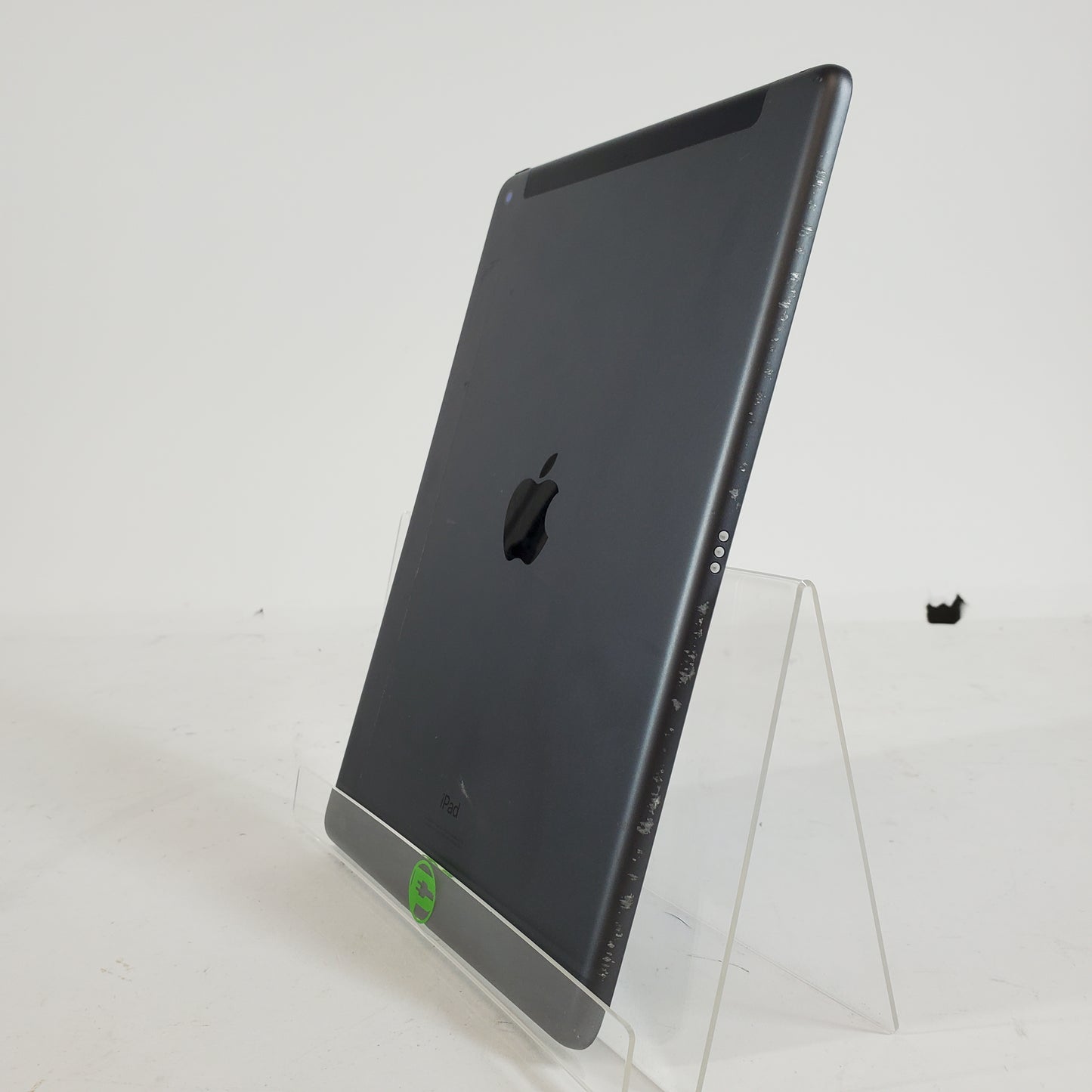 Unlocked Apple iPad 7th Gen 32GB Space Gray MW6H2LL/A