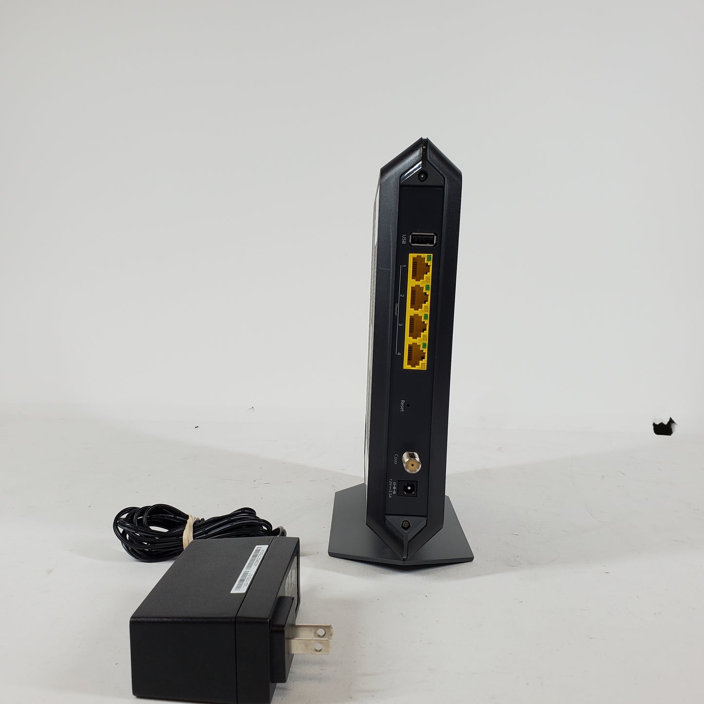 NET GEAR  c7000v2 ROUTER C7000V2