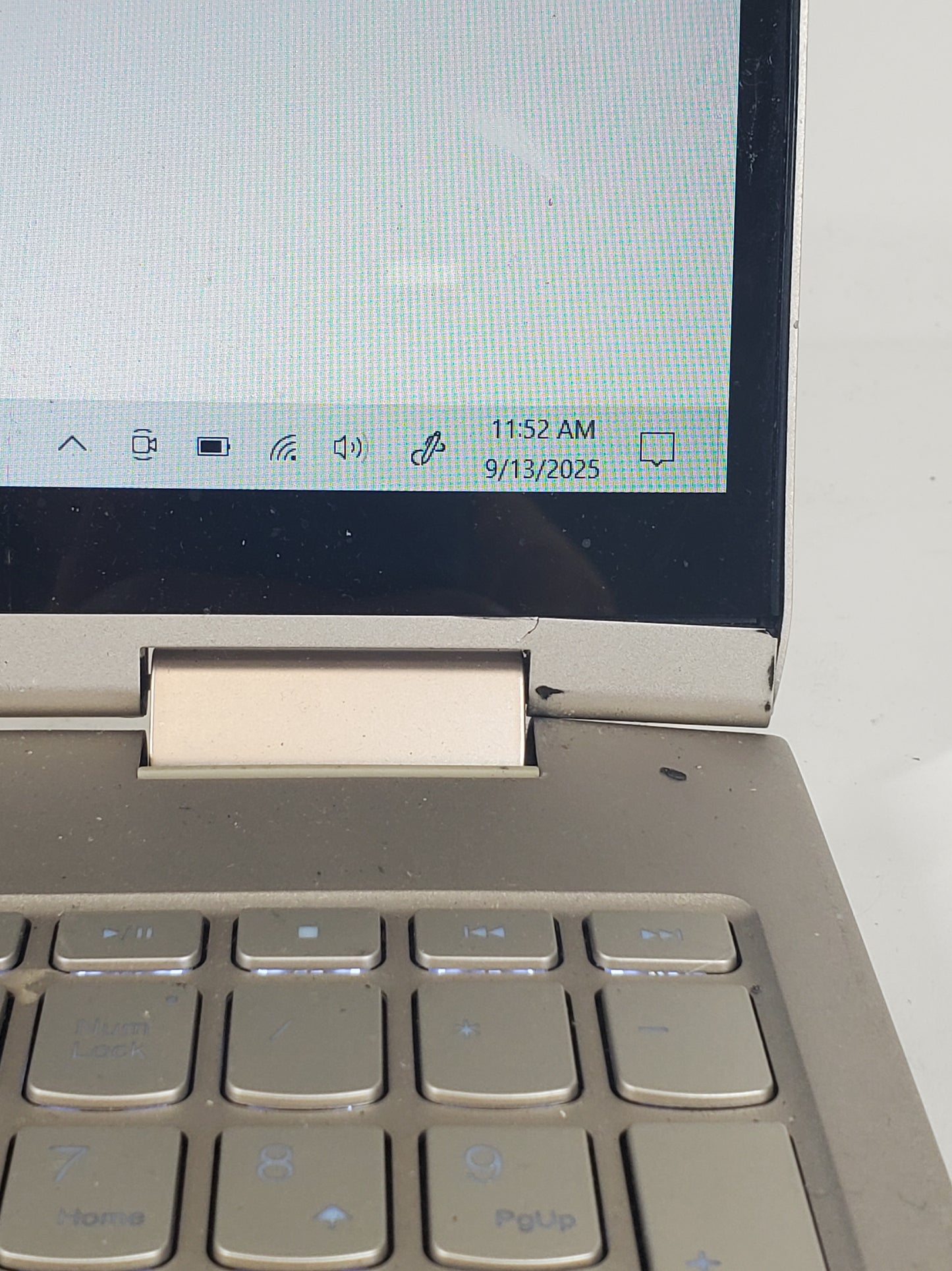 Broken Lenovo Yoga C740 15.6" i7-10510U 1.8GHz 12GB RAM 500GB SSD BAD LCD