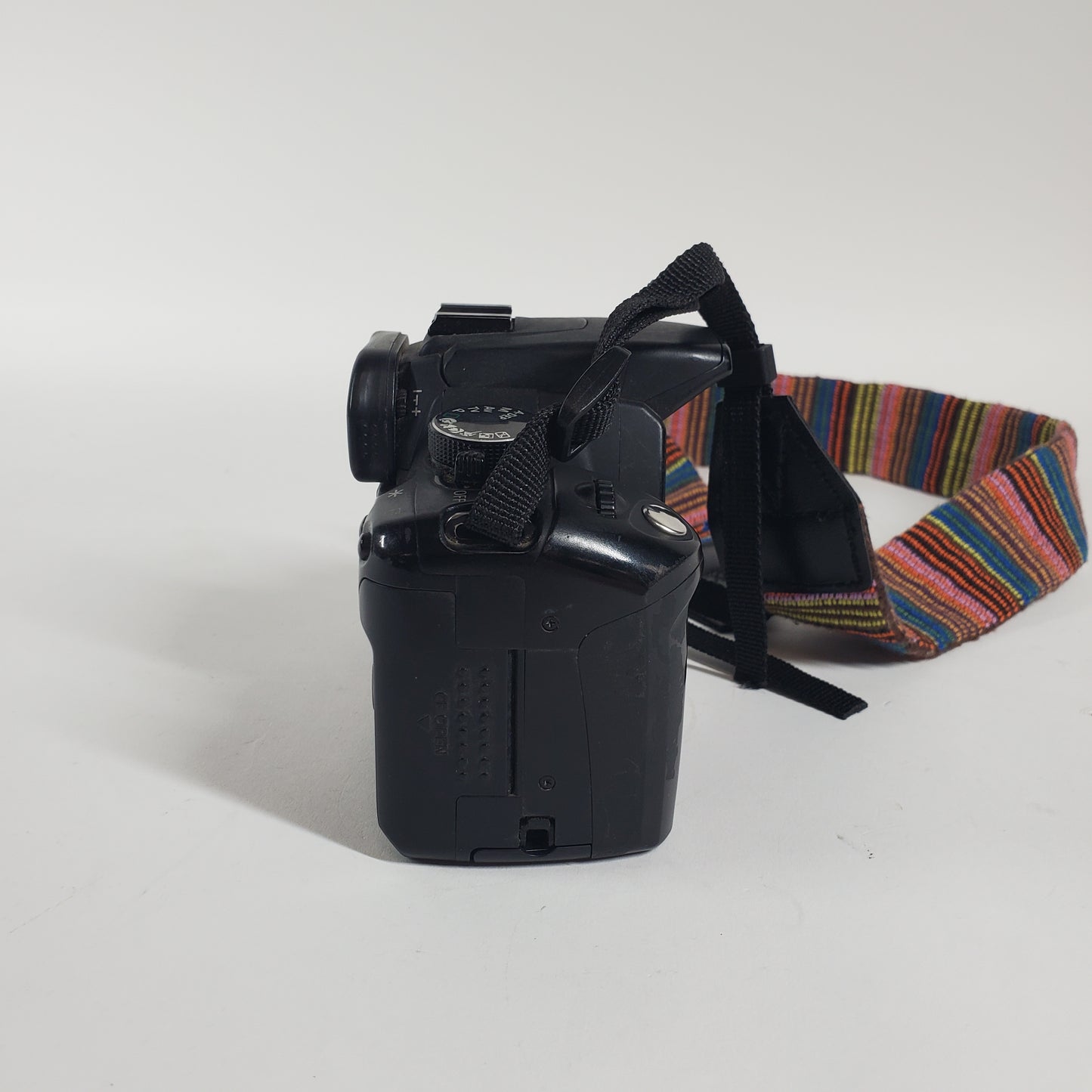 Canon EOS Rebel XT 8.0MP Digital SLR DSLR Camera