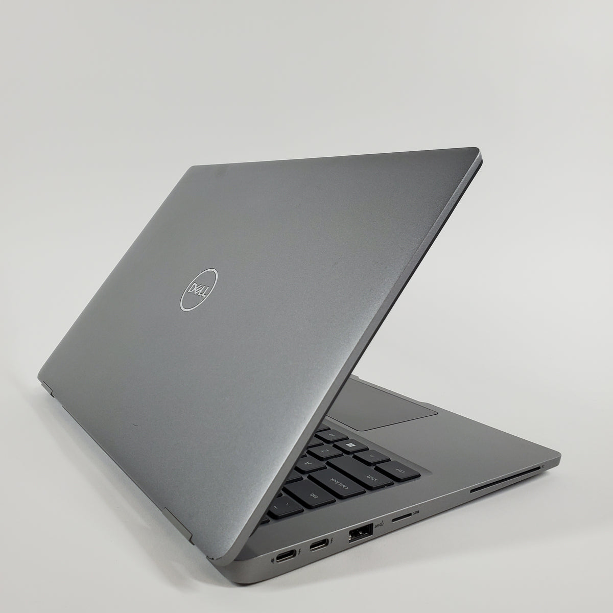 Dell Latitude 5330 P138G 13.3" i5-1245U 1.6GHz 16GB RAM 256GB SSD