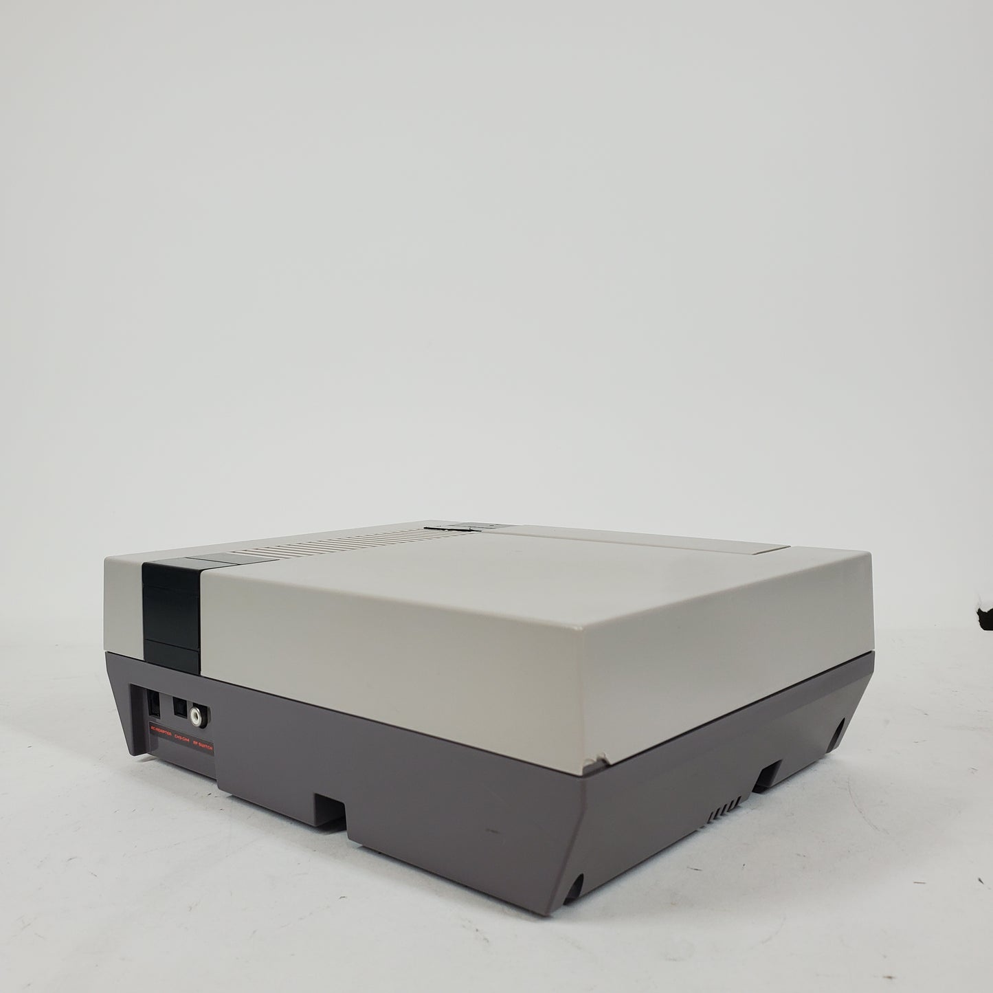 Nintendo Entertainment System NES Video Game Console NES-001 Gray