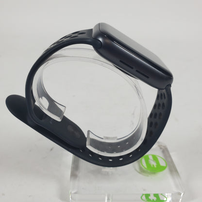 Factory Unlocked Apple Watch Series 6 44MM Space Gray Aluminum Nike Sport Band MG2J3LL/A