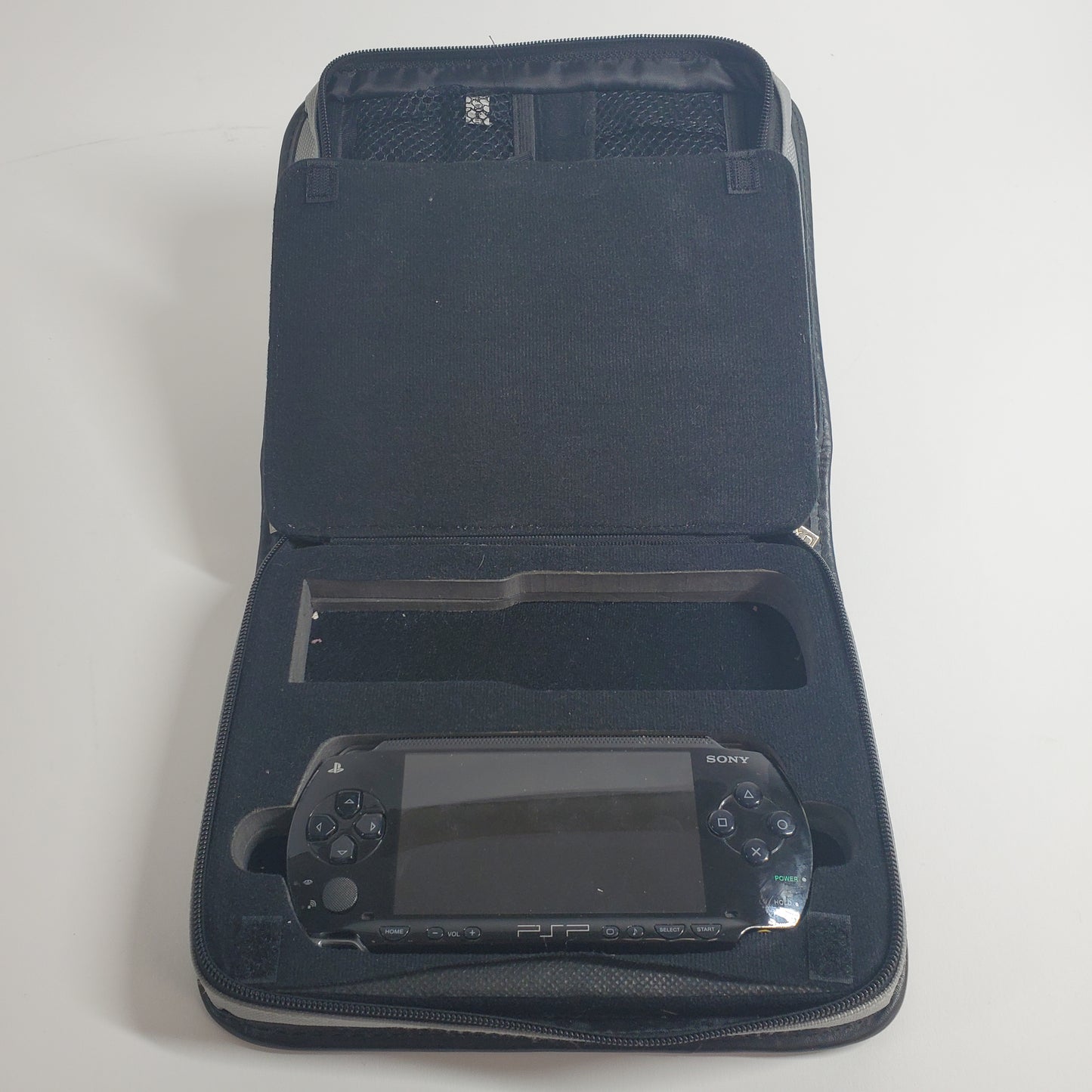 Sony PlayStation Portable PSP PSP-1001 Handheld Console Black NO BATTERY