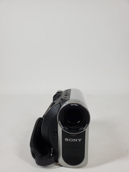 Sony Handycam MiniDV Video Camcorder DCR-HC52