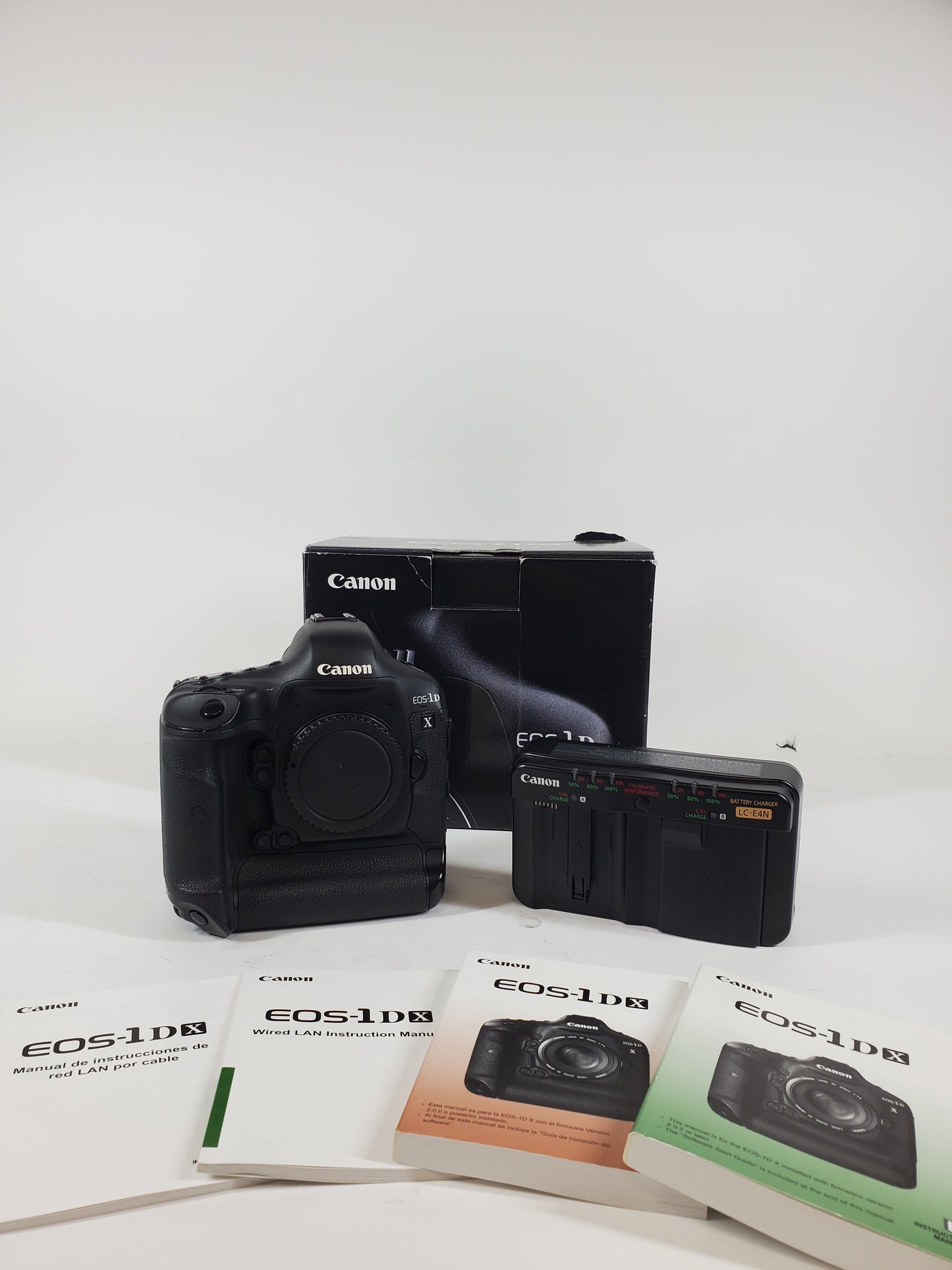Canon EOS 1DX 18.1 Digital SLR DSLR Camera