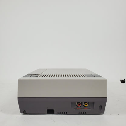 Nintendo Entertainment System NES Video Game Console NES-001 Gray