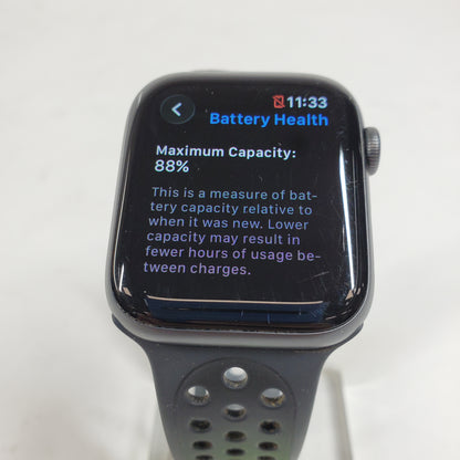 Factory Unlocked Apple Watch Series 6 44MM Space Gray Aluminum Nike Sport Band MG2J3LL/A