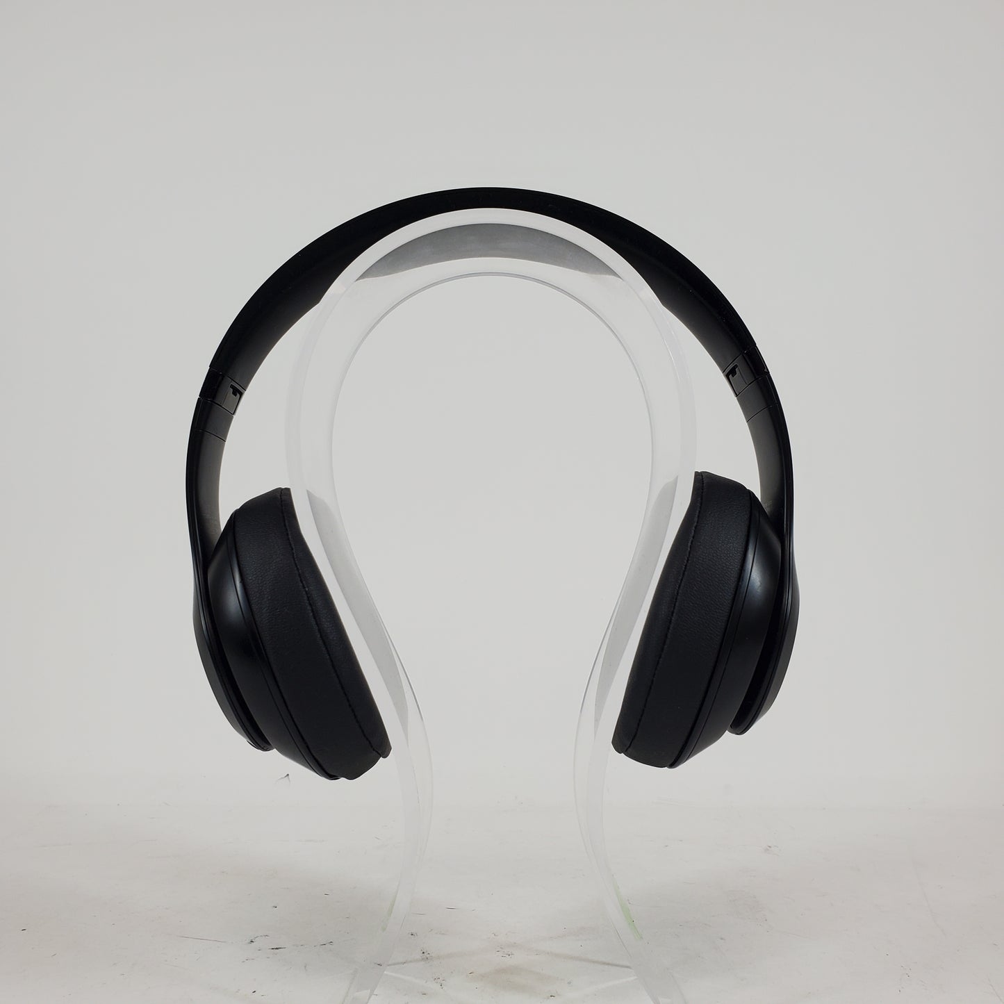 Beats Studio3 Wireless Over-Ear Bluetooth Headphones Black