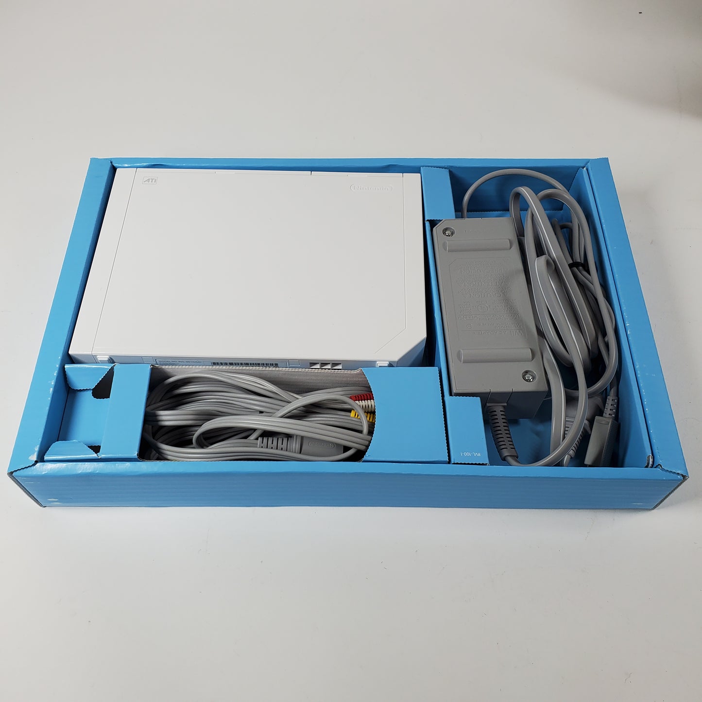 Nintendo Wii Console Gaming System Only RVL-001 Arctic White