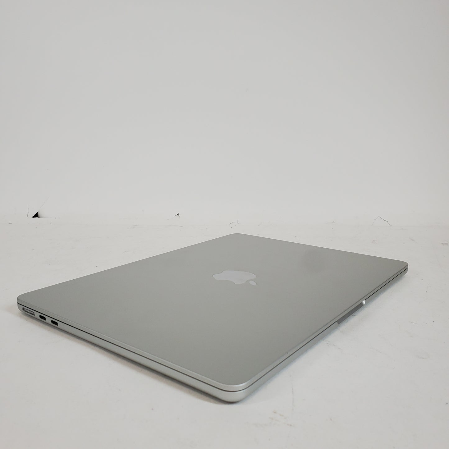 2022 Apple MacBook Air 13.6" M2 8C GPU 3.5GHz 8GB RAM 256GB SSD A2681
