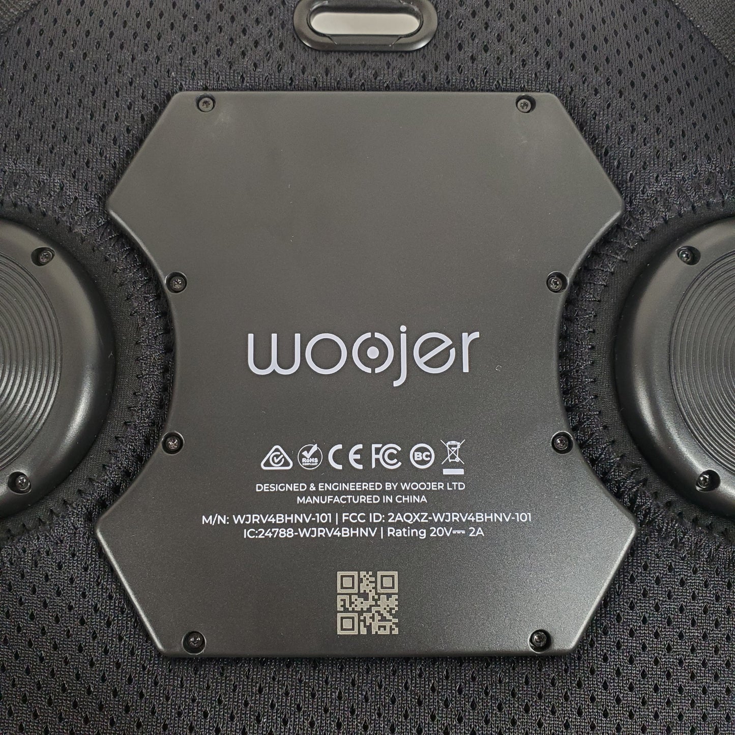 Woojer Vest 4 HD Haptic Vest  WJRV4BHNV-101-B