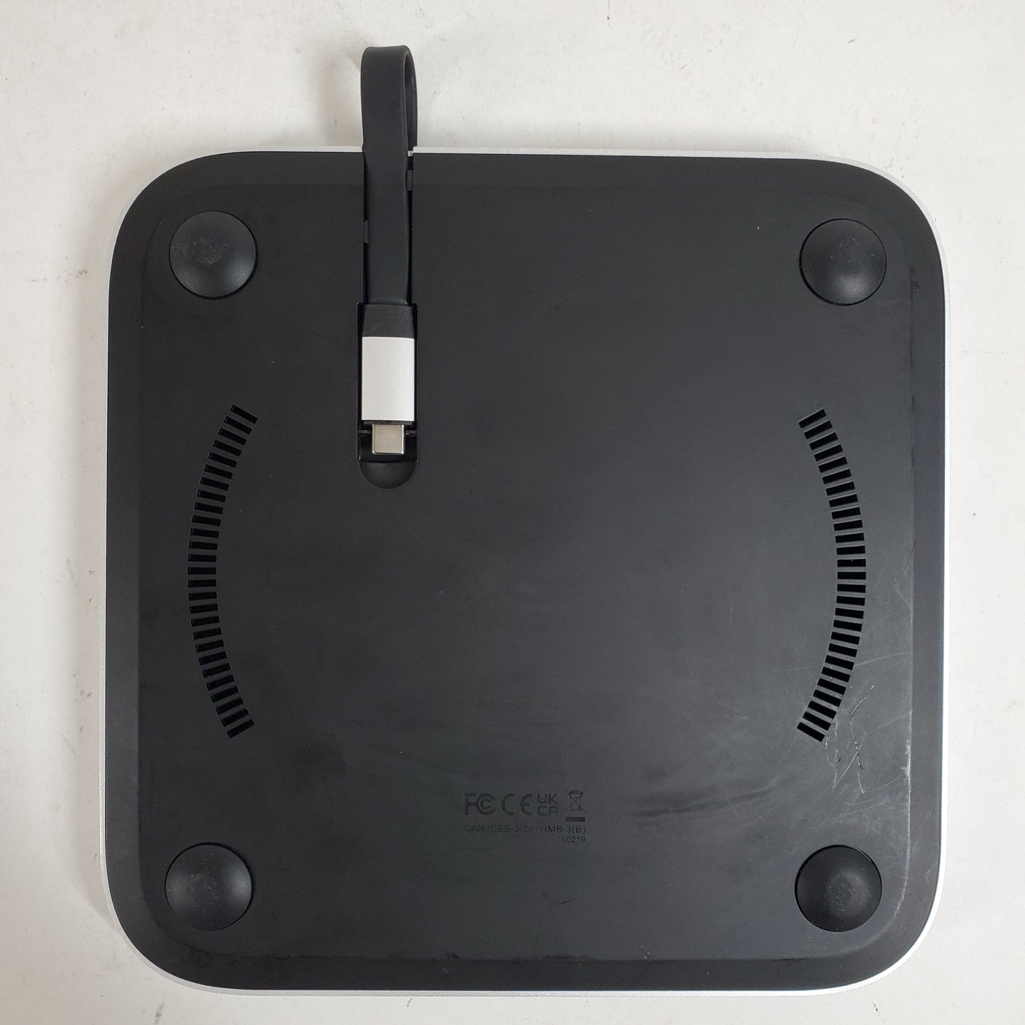 Satechi Stand & Hub For Mac Mini MAC HUB  ST-MMSHS