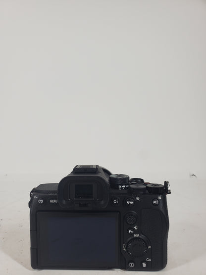 Sony Alpha 7 IV 33MP Digital SLR DSLR Camera 196 Shutter Count Camera Kit