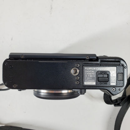 Fujifilm X-T30 FF210005 Mid-Range Mirrorless Interchangeable-Lens Digital Camera