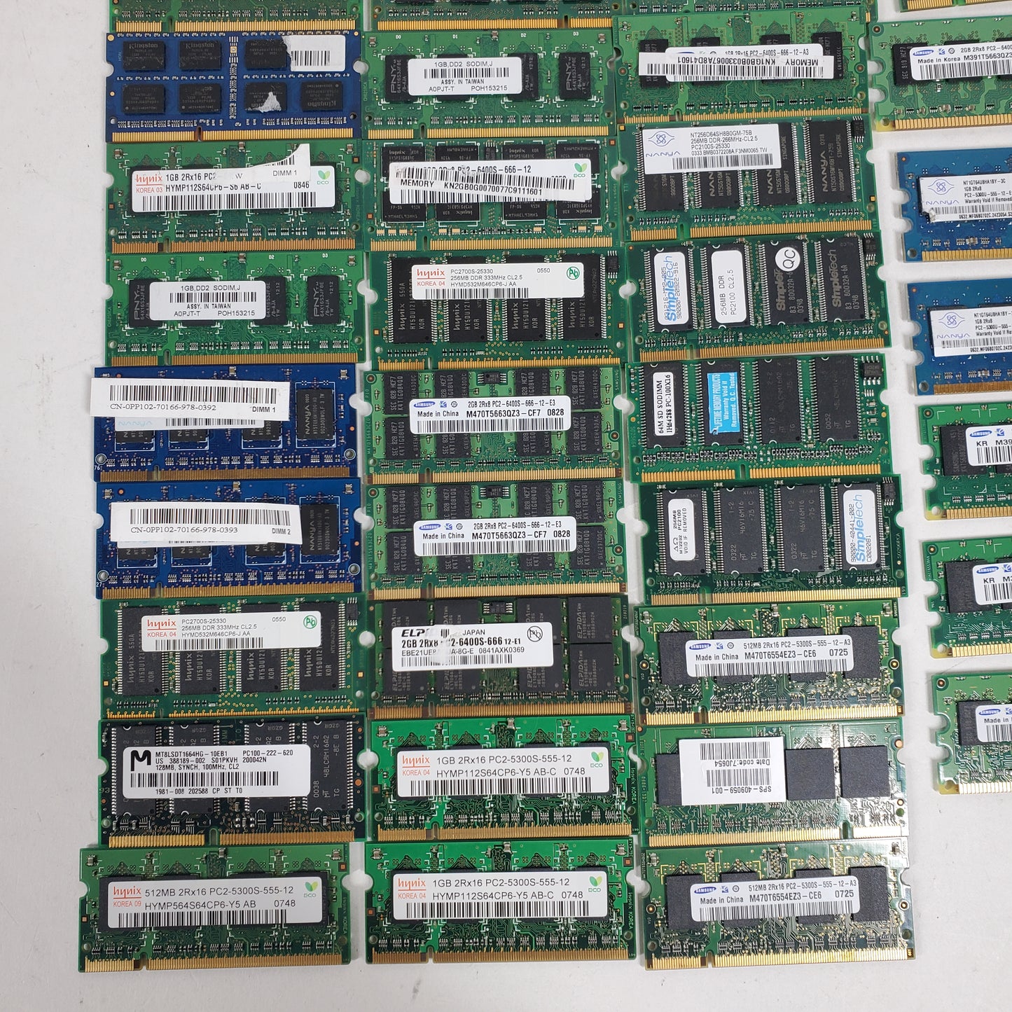 LOT OF 34 DDR2 MEMORY LAPTOP AND DESKTOP RAM
