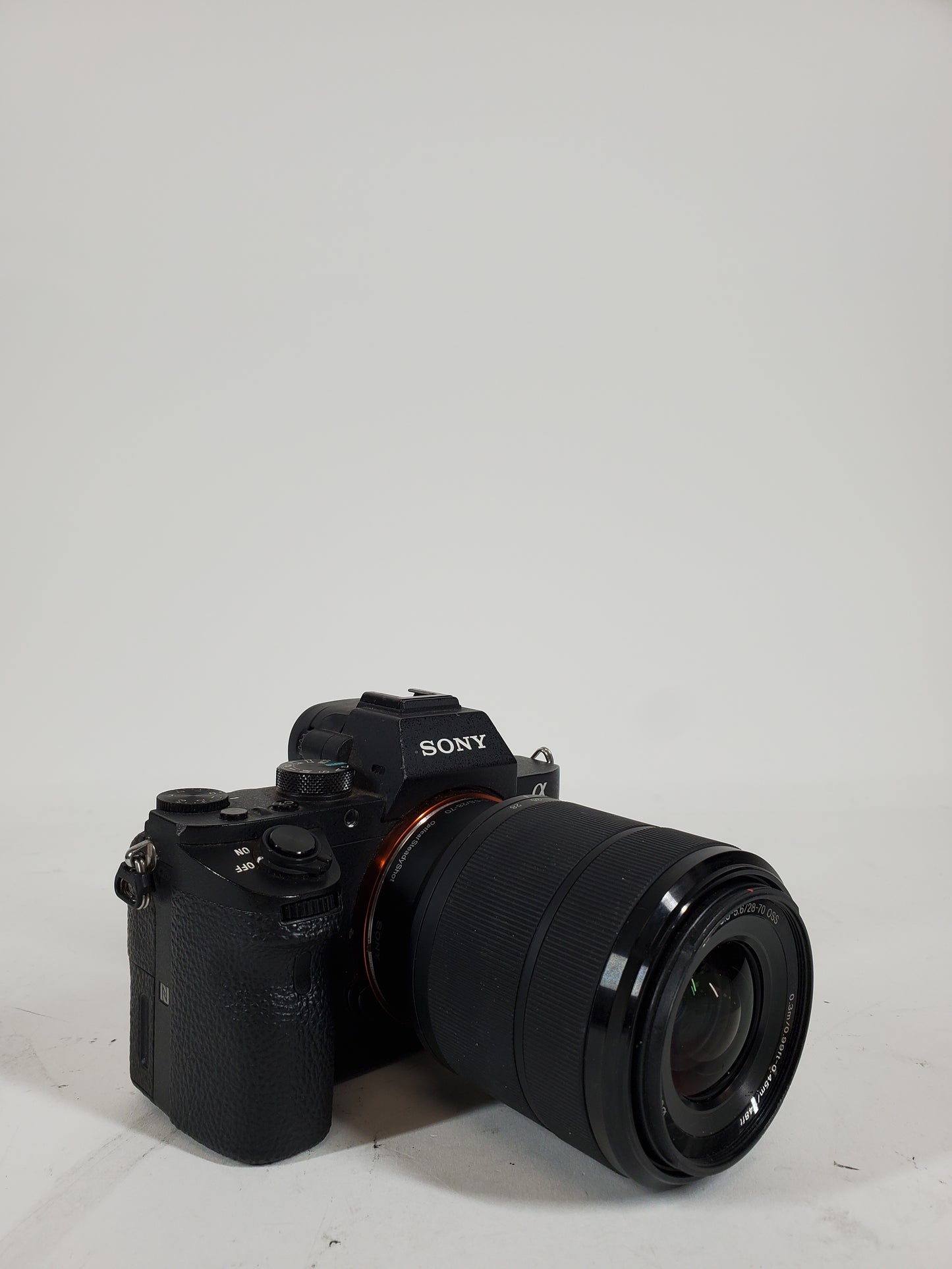 Sony Alpha A7 II 24.3MP Full Frame Interchangeable Lens Camera 10506 Shutter Ct READ