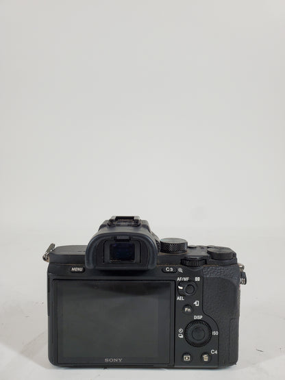 Sony Alpha A7 II 24.3MP Full Frame Interchangeable Lens Camera 10506 Shutter Ct READ