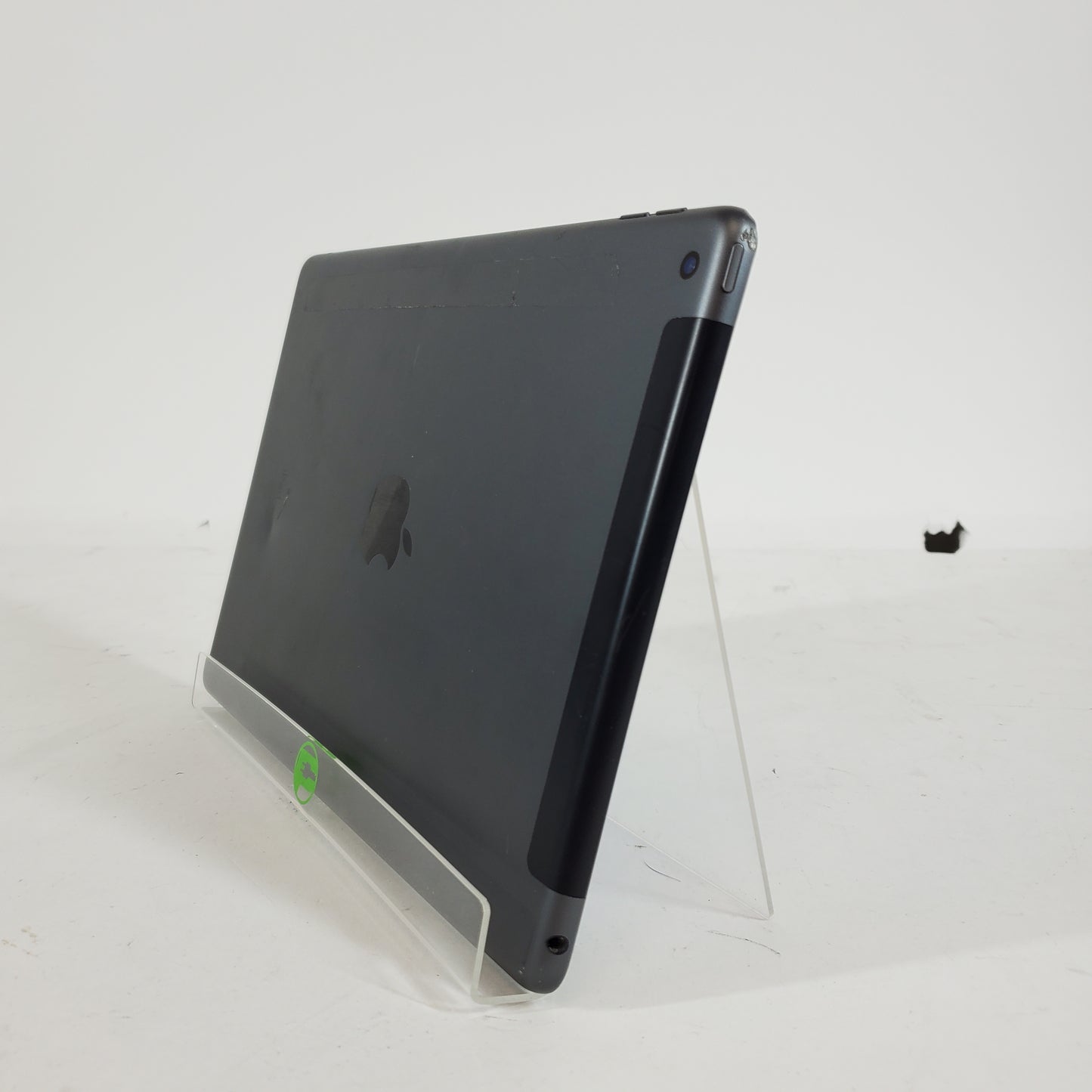 Unlocked Apple iPad 7th Gen 32GB Space Gray MW6H2LL/A