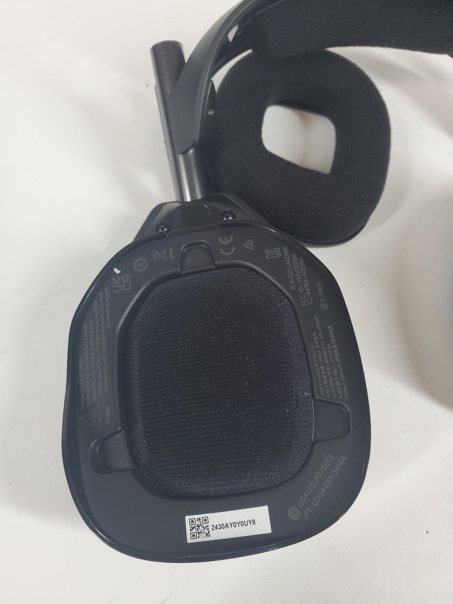 Broken Logitech A50X Lightspeed Gaming Headset Black A00186 Dosen't Hold Charge