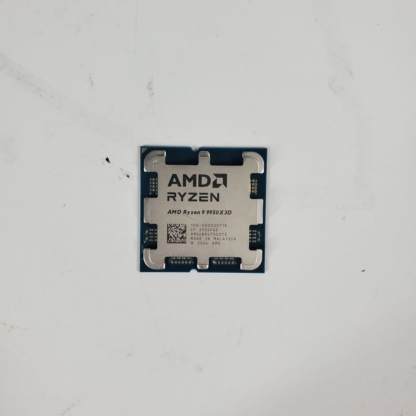 AMD Ryzen 9 9950X3D 4.30 GHz 16 Core 100-100000719WOF 32 Thread AM5