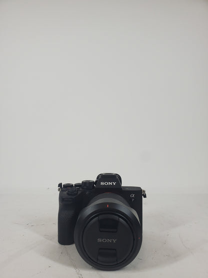 Sony Alpha 7 IV 33MP Digital SLR DSLR Camera 196 Shutter Count Camera Kit