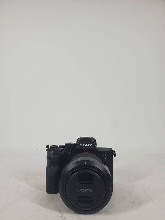 Sony Alpha 7 IV 33MP Digital SLR DSLR Camera 196 Shutter Count Camera Kit
