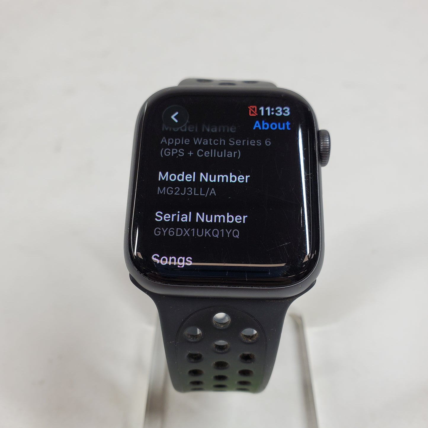 Factory Unlocked Apple Watch Series 6 44MM Space Gray Aluminum Nike Sport Band MG2J3LL/A