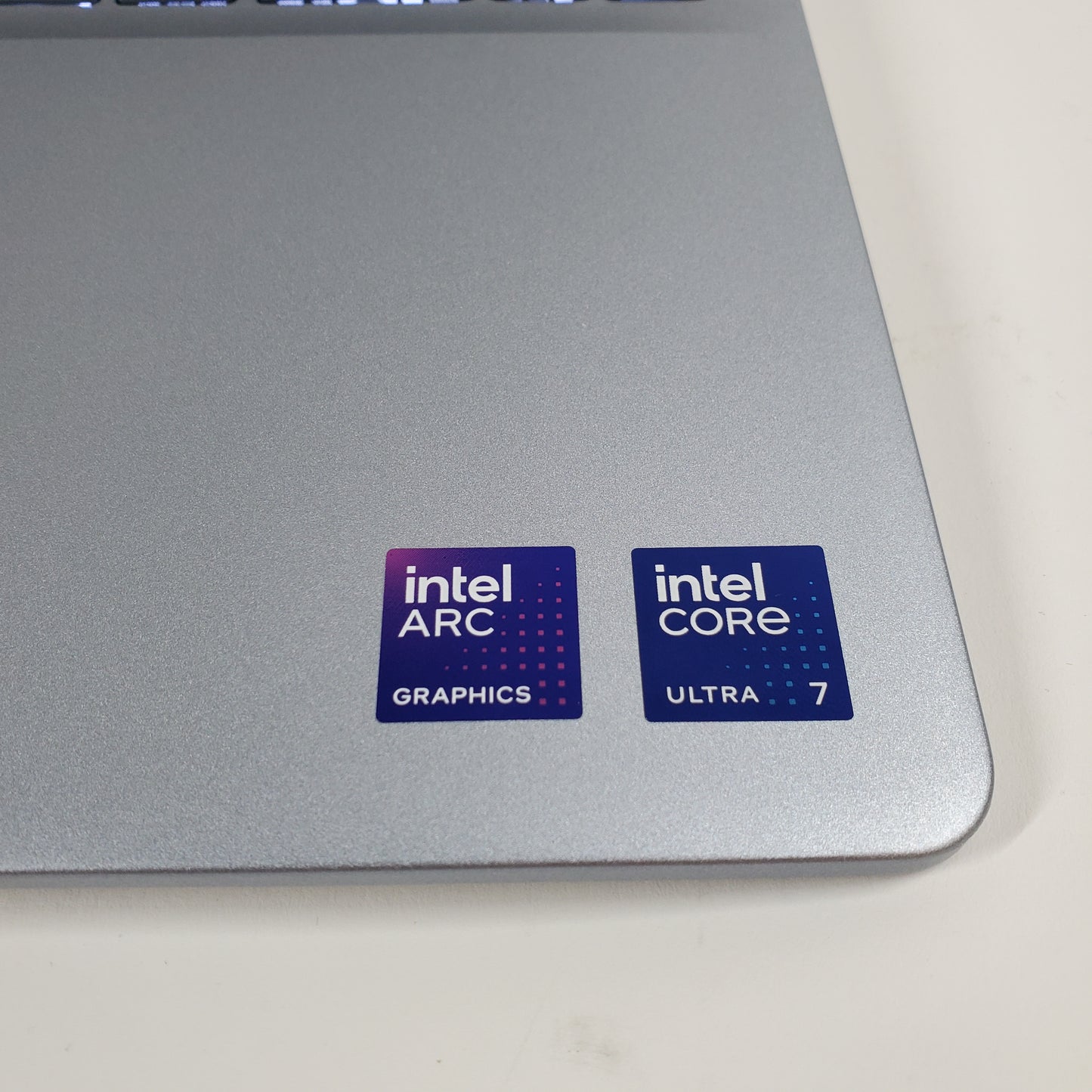 Dell 16 Plus DB06250 16" Intel Core Ultra 7 1.2GHz 16GB RAM 1TB SSD SSD