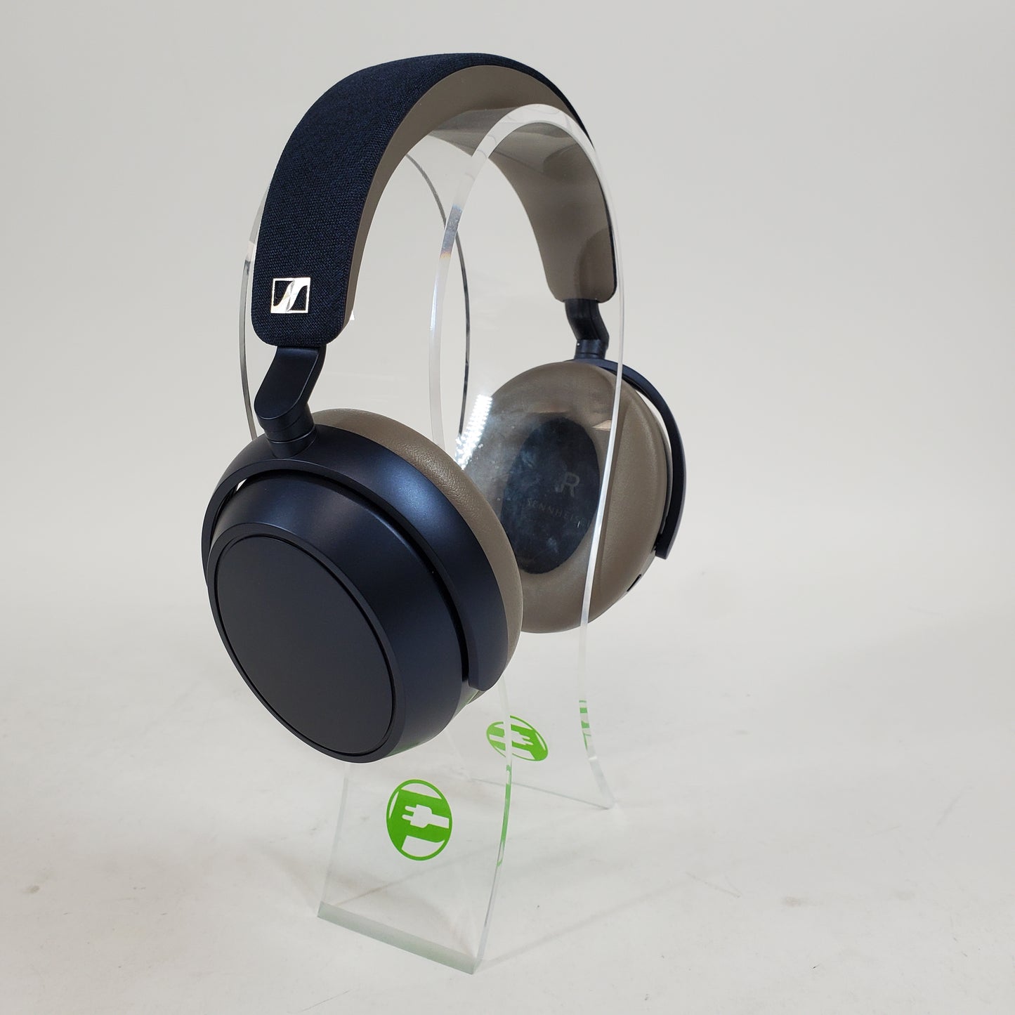 Sennheiser 4450 Active Noise Cancellation Headphones  Cream 508387